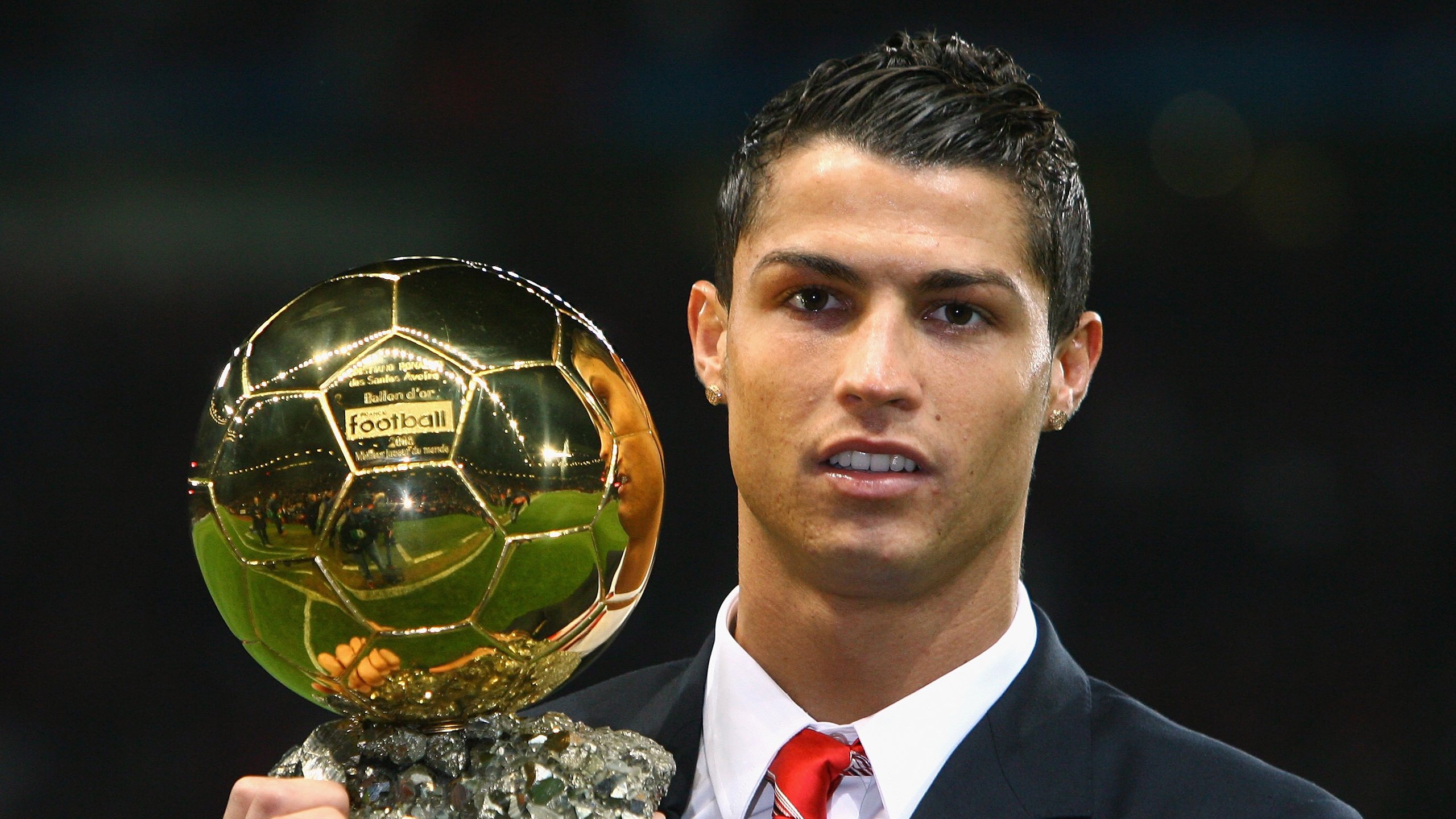 国足球员恢复训练全队备战积极，国足 训练